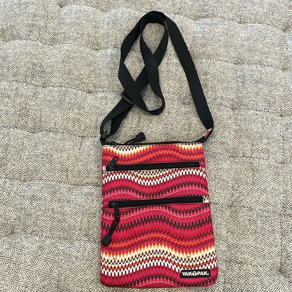 YakPak crossbody messanger bag